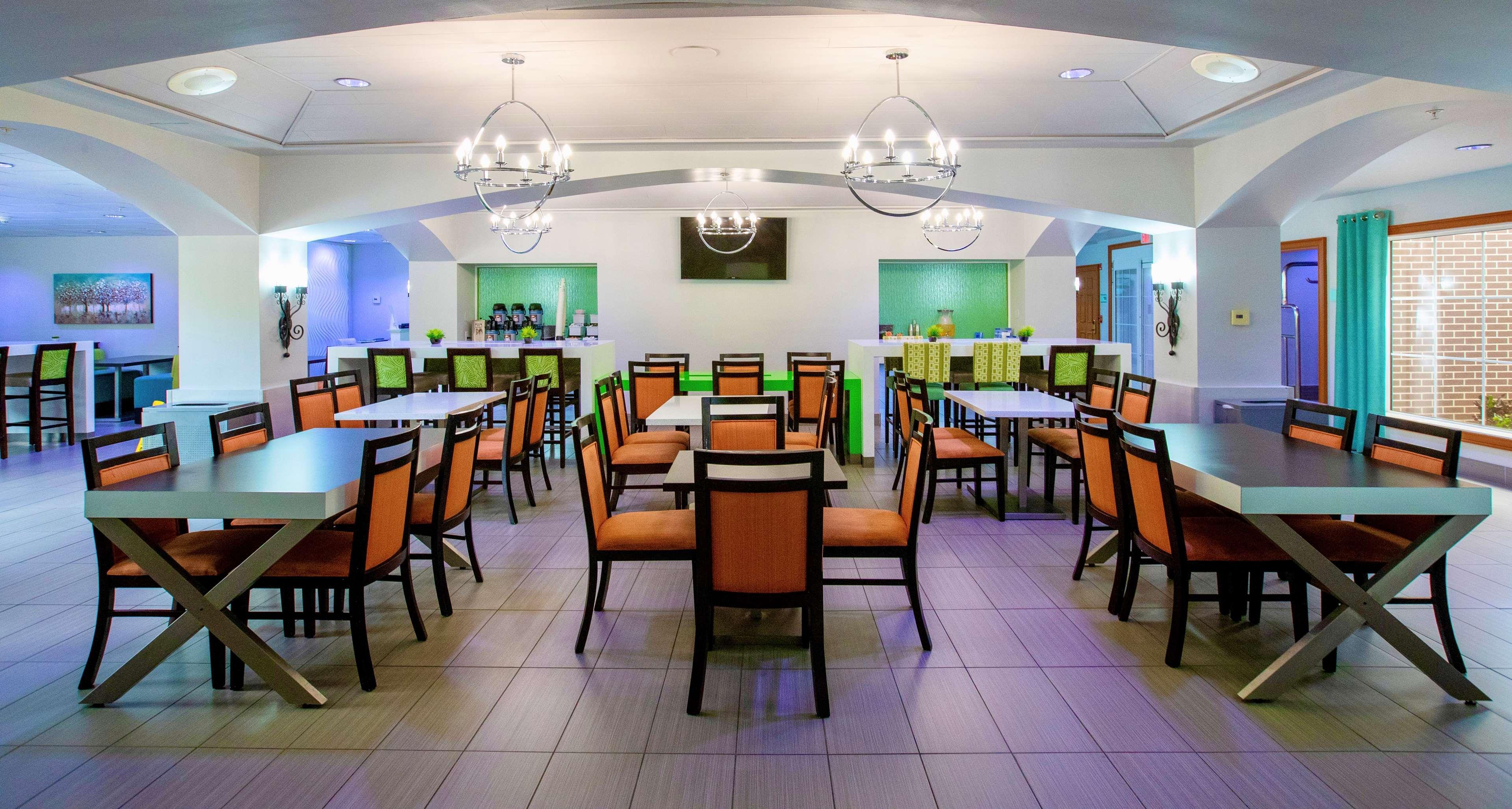 Best Western Plus Orlando Lake Buena Vista South Inn & Suites Kissimmee Exterior photo